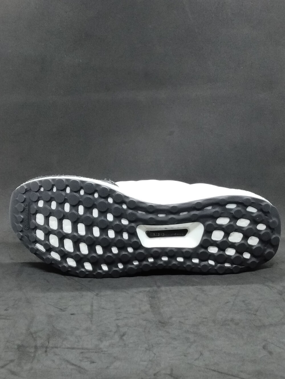 Adidas Ultraboost 1.0 'Black Toe' Unisex Running Sneaker Mens Size 9.5 US White - Picture 9 of 10